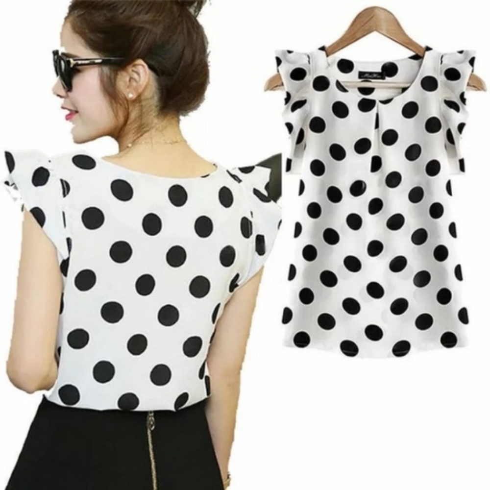 Unbranded | Polka dot blouse with ruffled sleeves